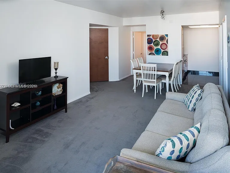 6365 Collins Ave #1811 — Photo 3