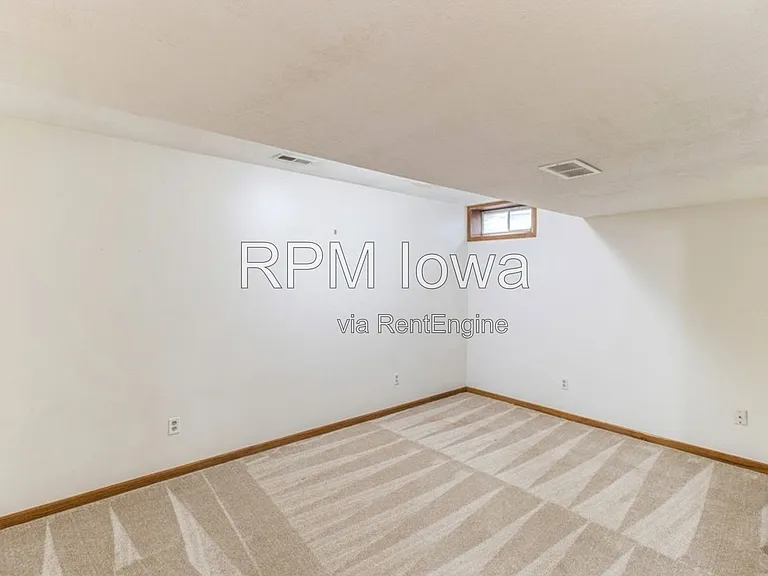 13585 Summit Dr — Photo 26