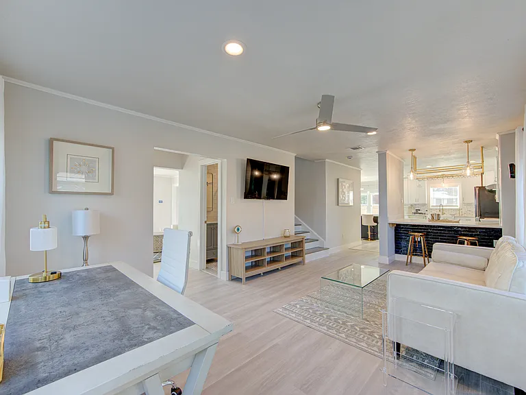 3317 Arbor St — Photo 16