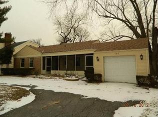 845 Woodlawn Ave, Des Plaines, IL