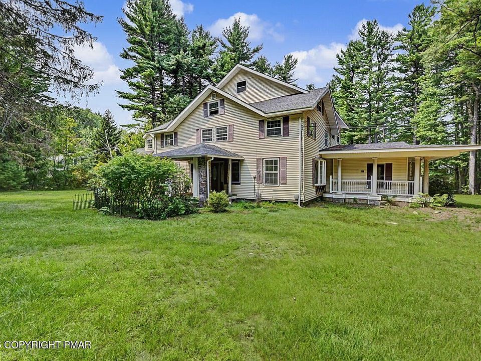 2nd image of 5241 Pocono Crest Rd
