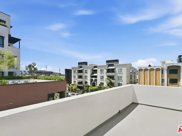 1130 N Orange Dr #Penthouse 301, Los Angeles, CA 90038