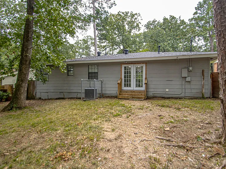 4900 Trinity Dr — Photo 30