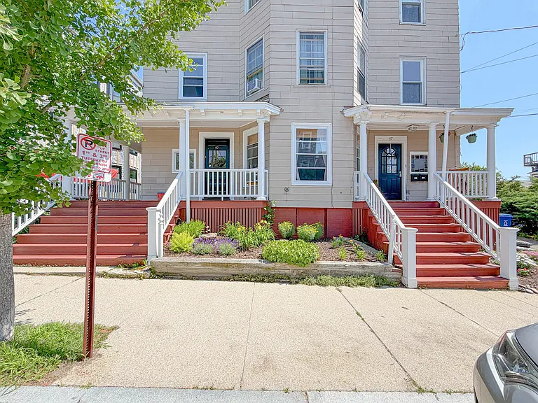 57 Saint Lawrence St #3 — Photo 49