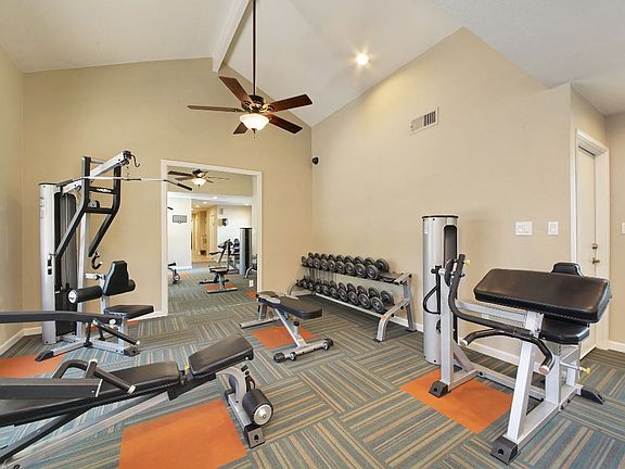 5th image of 13421 N 43rd Ave APT 2012