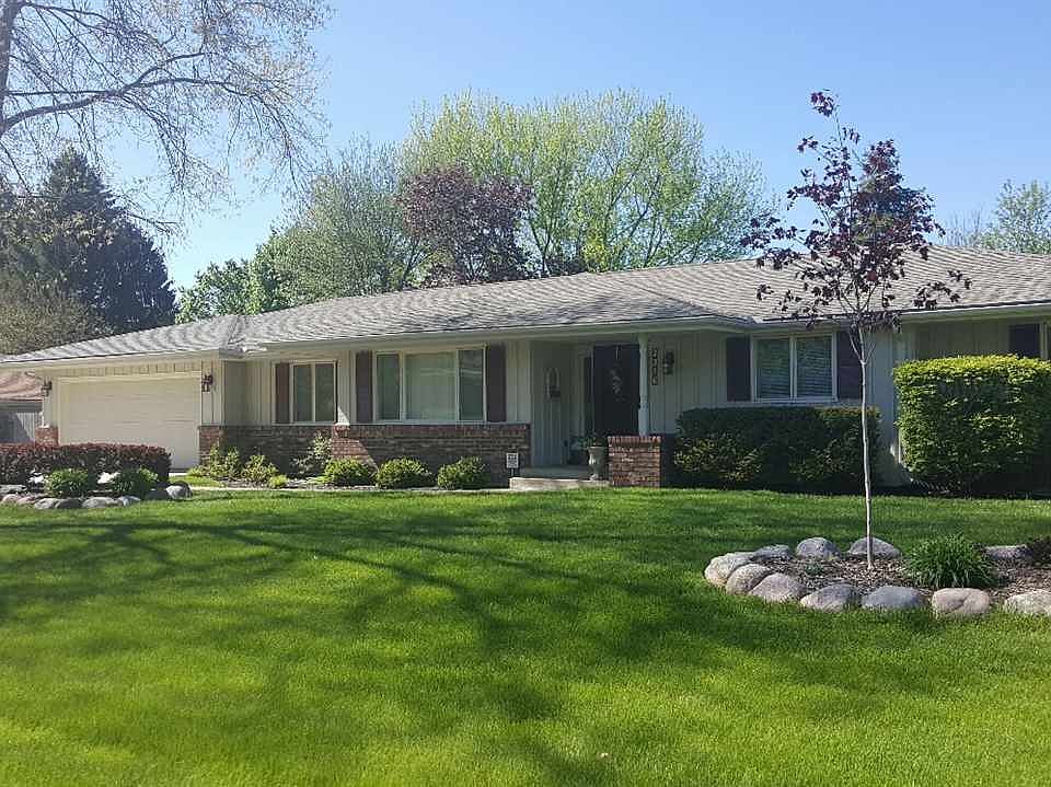 1st image of 2316 Silverthorn Dr