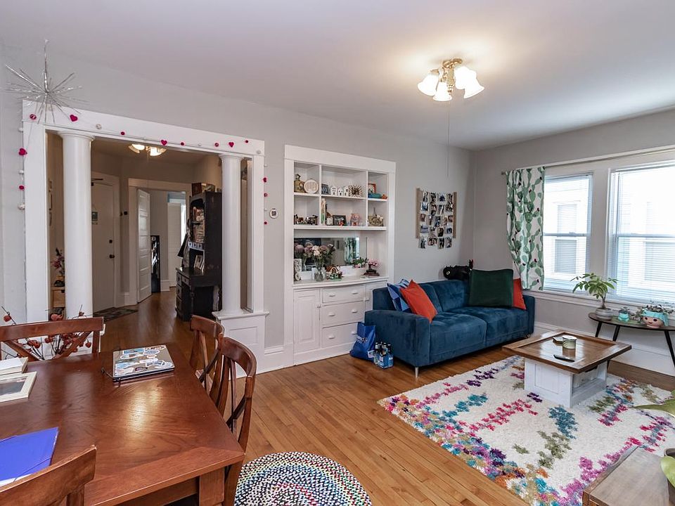 1st image of 439 Fairview Ave N APT 2