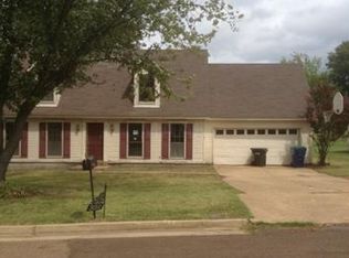 332 Southwick Dr, Southaven, MS 38671