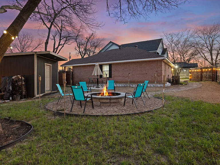1047 Eldorado Ave — Photo 38