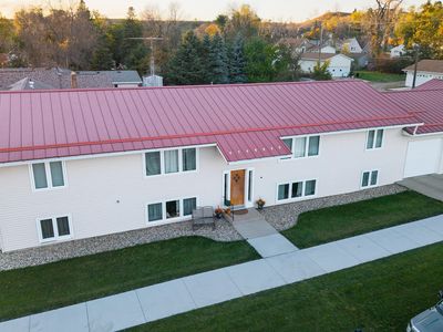 425 6th Ave NW, Valley City, ND, 58072