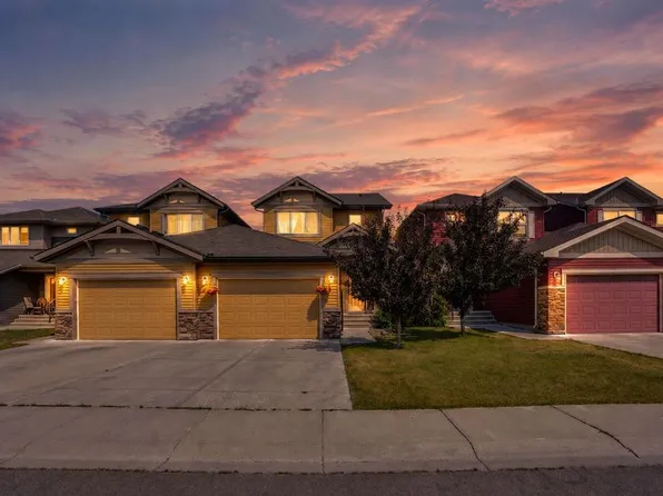 250 S Canals Close SW, Airdrie, AB T4B 0S4