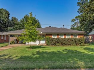 930 Audubon Pl, Shreveport, LA 71105