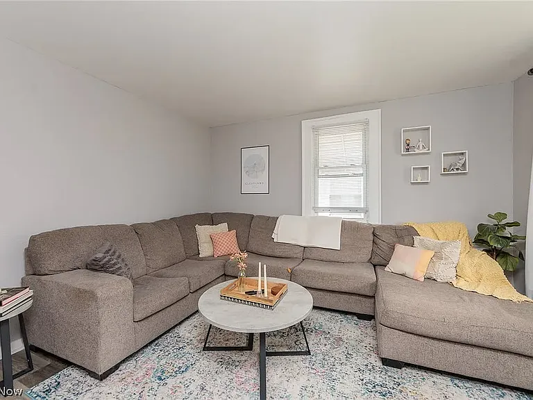 3801 Russell Ave — Photo 17
