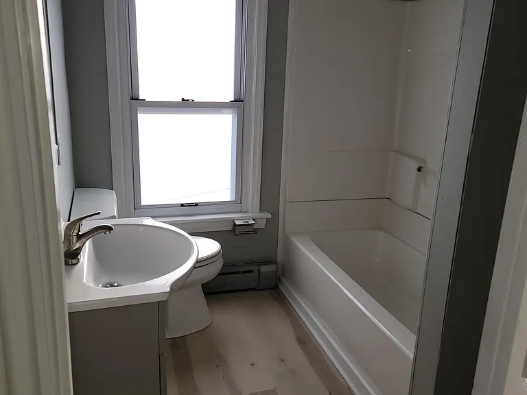403 High St — Photo 11