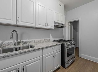 6605 S Rockwell St #1N, Chicago, IL 60629