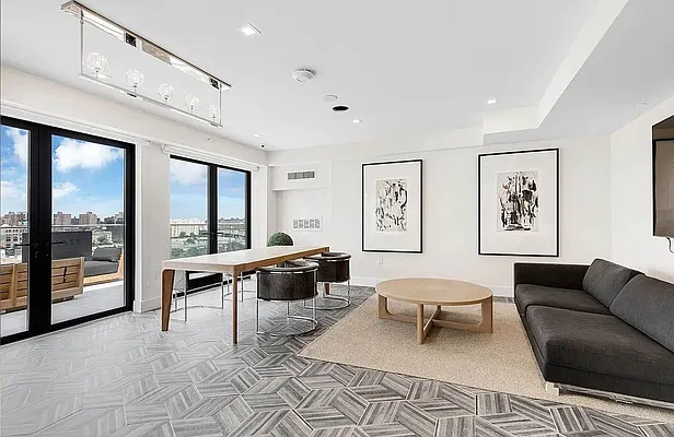 Rented by REAL New York | media 38