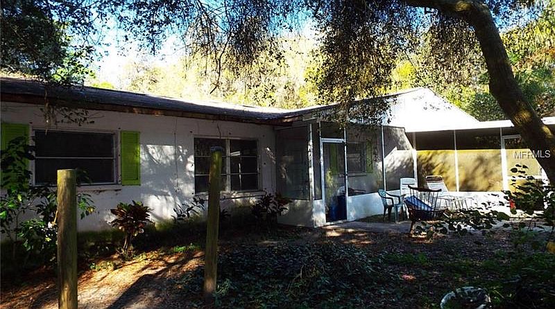 1st image of 320 N Oxford Dr