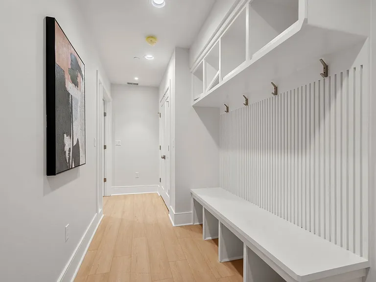 4 Knowles St #4 — Photo 10