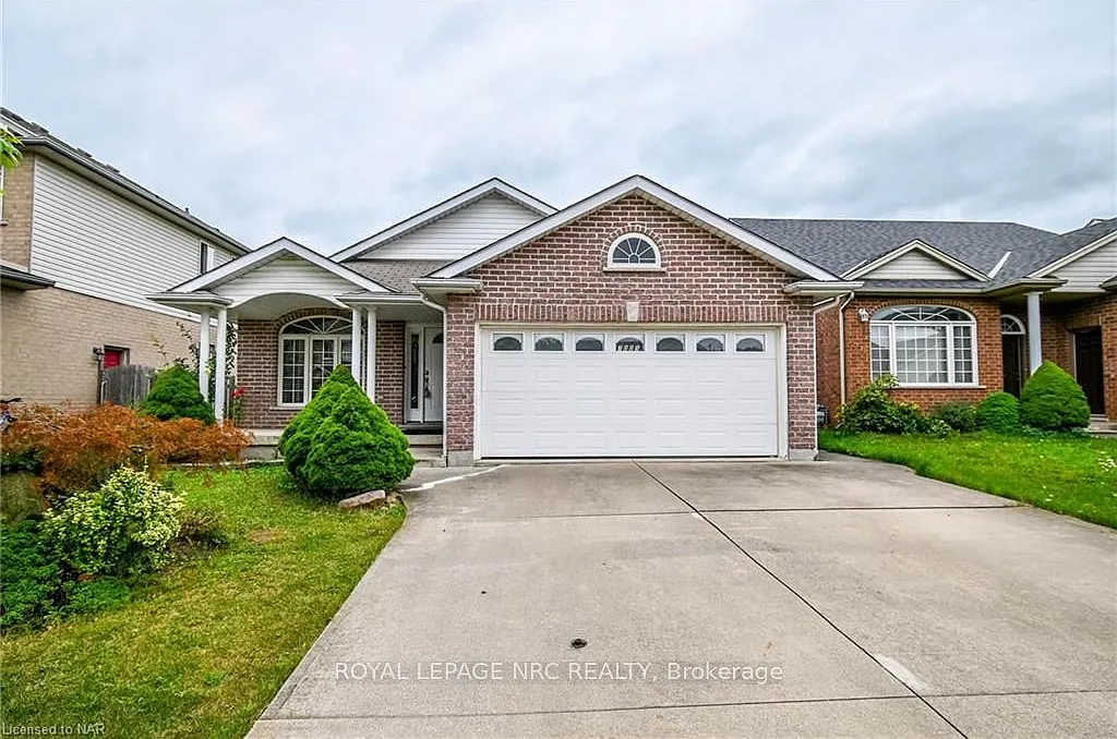 4 bed, $2,800 — Photo 1