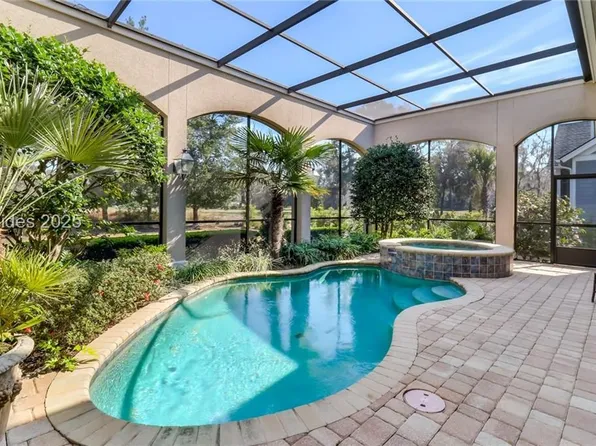 1 E Summerton Dr, Bluffton, SC 29910