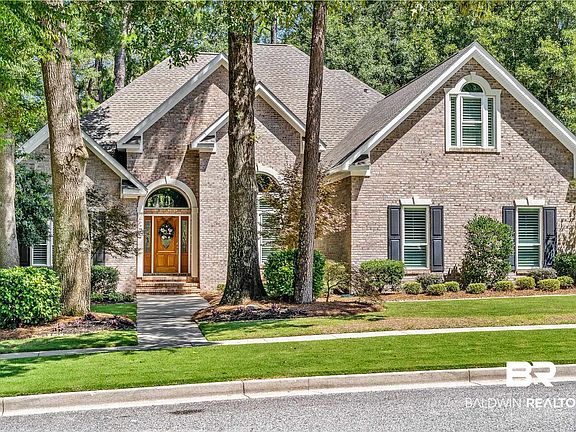 3rd image of 9305 Aspen Cir