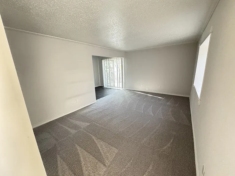 Le Montreaux Apartments — Photo 55