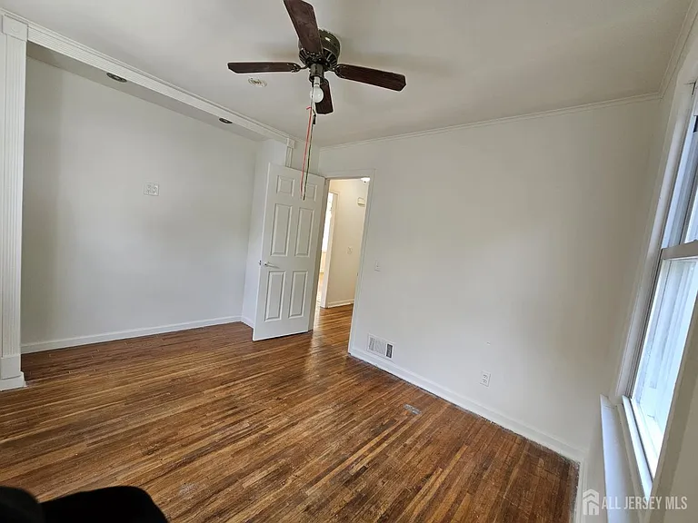 895 Madison Ave — Photo 12