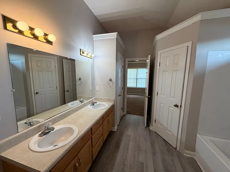 7003 Clara Ct — Photo 18