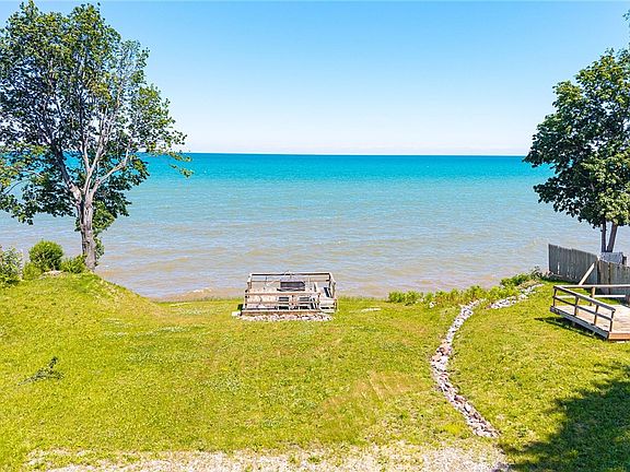 2nd image of 3189 Lake Rd #814