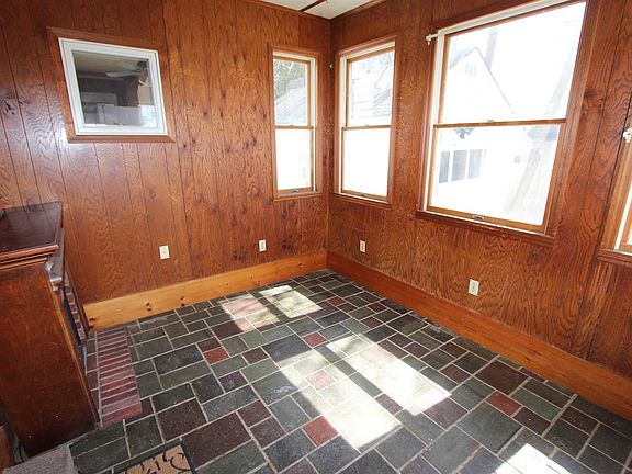 5th image of 49 Prospect St