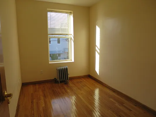 Rented by Signature Spaces NYC Corp | media 19