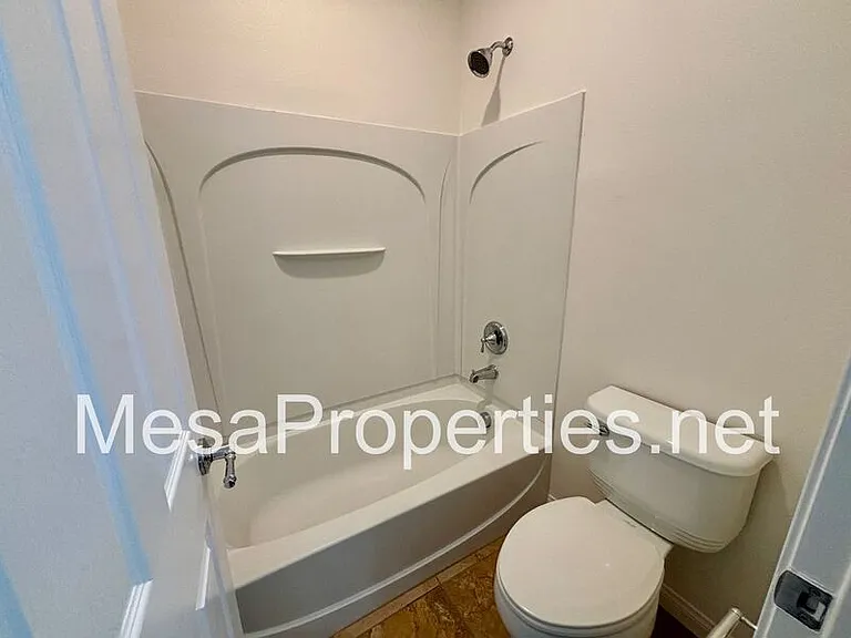 5729 Nutwood Pl — Photo 7