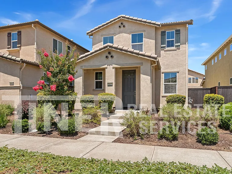3027 Club Center Dr — Photo 5