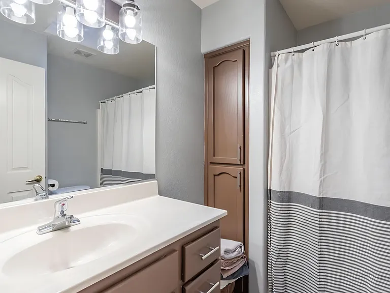 11385 S Kingman Ave — Photo 10
