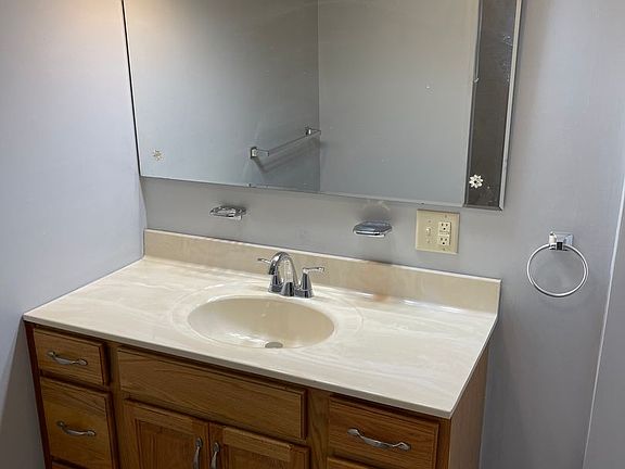 5th image of 121 N Allegany St #2