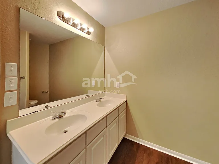 9928 Grebe Dr — Photo 13