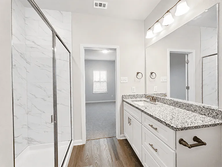 7204 Magnolia Crk #101 — Photo 19