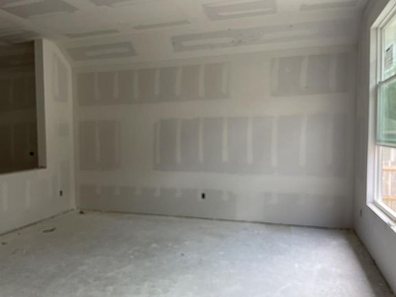 4th image of 136 Worley Way