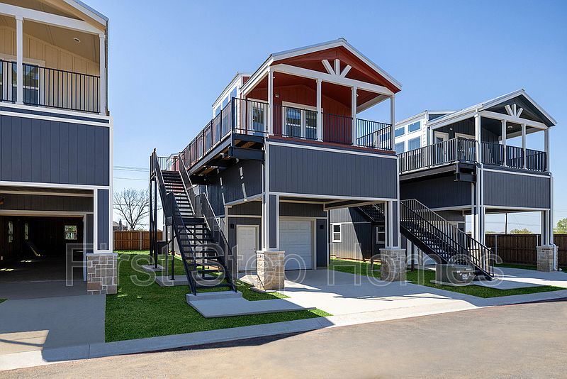 1st image of 154 Cabrera St