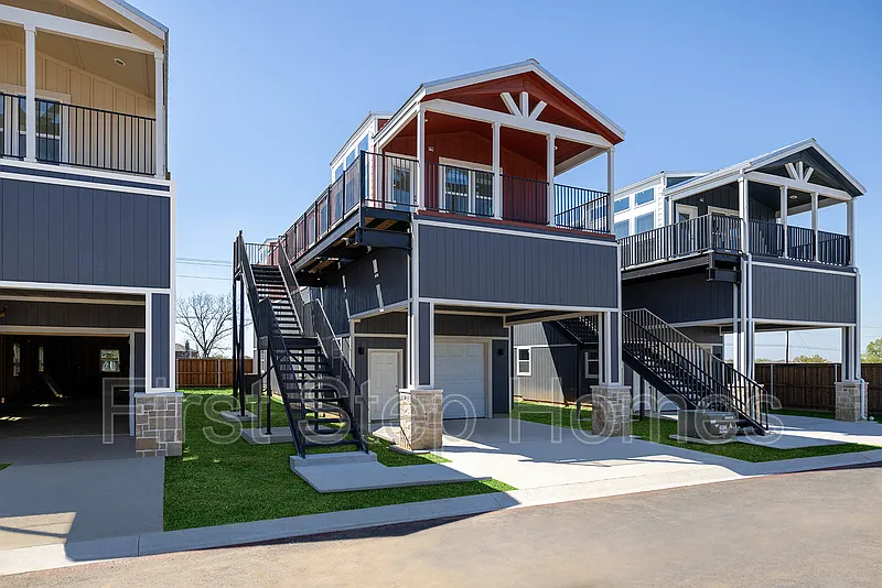 154 Cabrera St