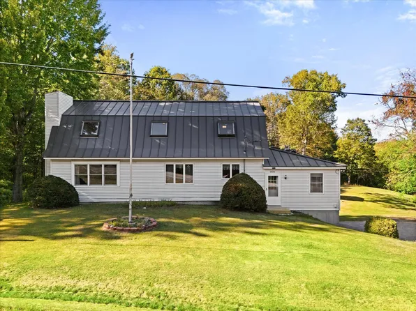 2522 Western Avenue, Newburgh, ME 04444