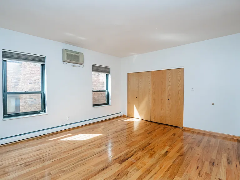 5229 S Greenwood Ave #3 — Photo 13