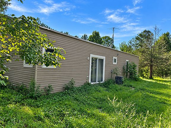 3rd image of 33 Karbers Ridge Rd