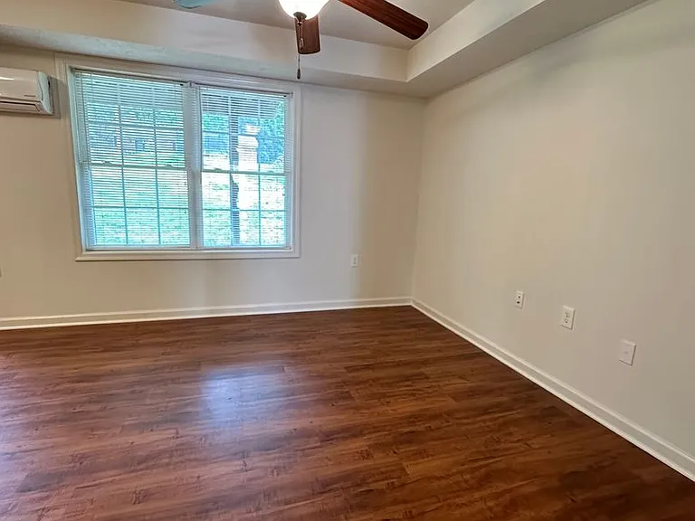 1463 Taylor Grove Ln #1 — Photo 5