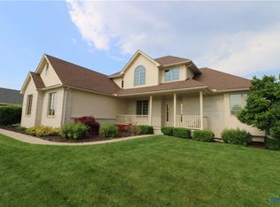 5755 Red Leaf Ln, Monclova, OH