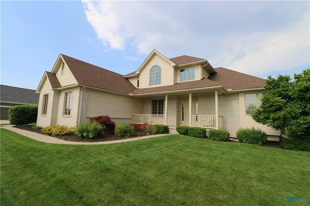 5755 Red Leaf Ln photo 1