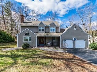 112 Garden Grove Rd, Manchester, CT 06040