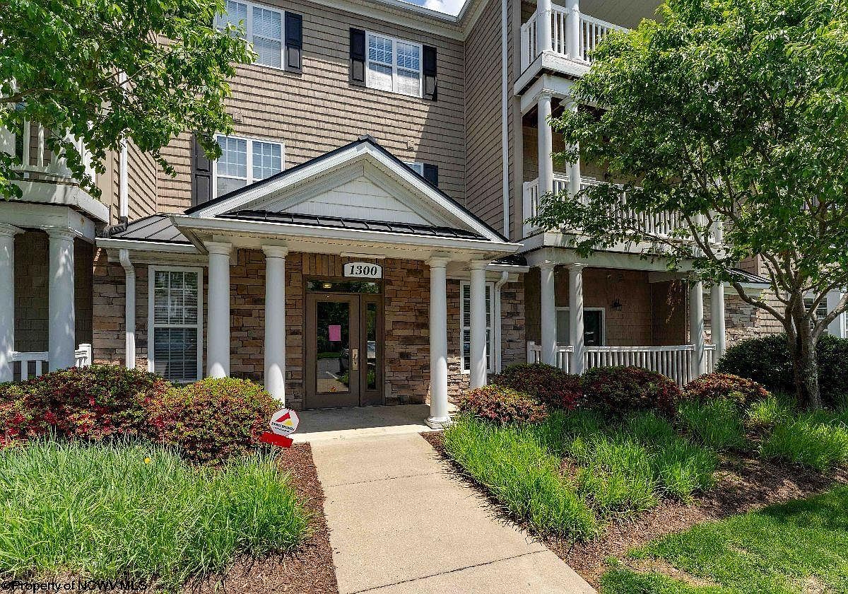 1321 Suncrest Vlg, WV 26505 Zillow