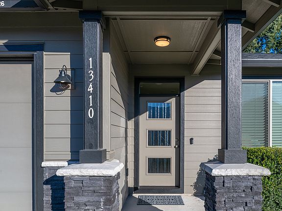 3rd image of 13410 NE 113th Way
