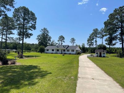 1473 E L Curtis Rd, Nicholls, GA, 31554